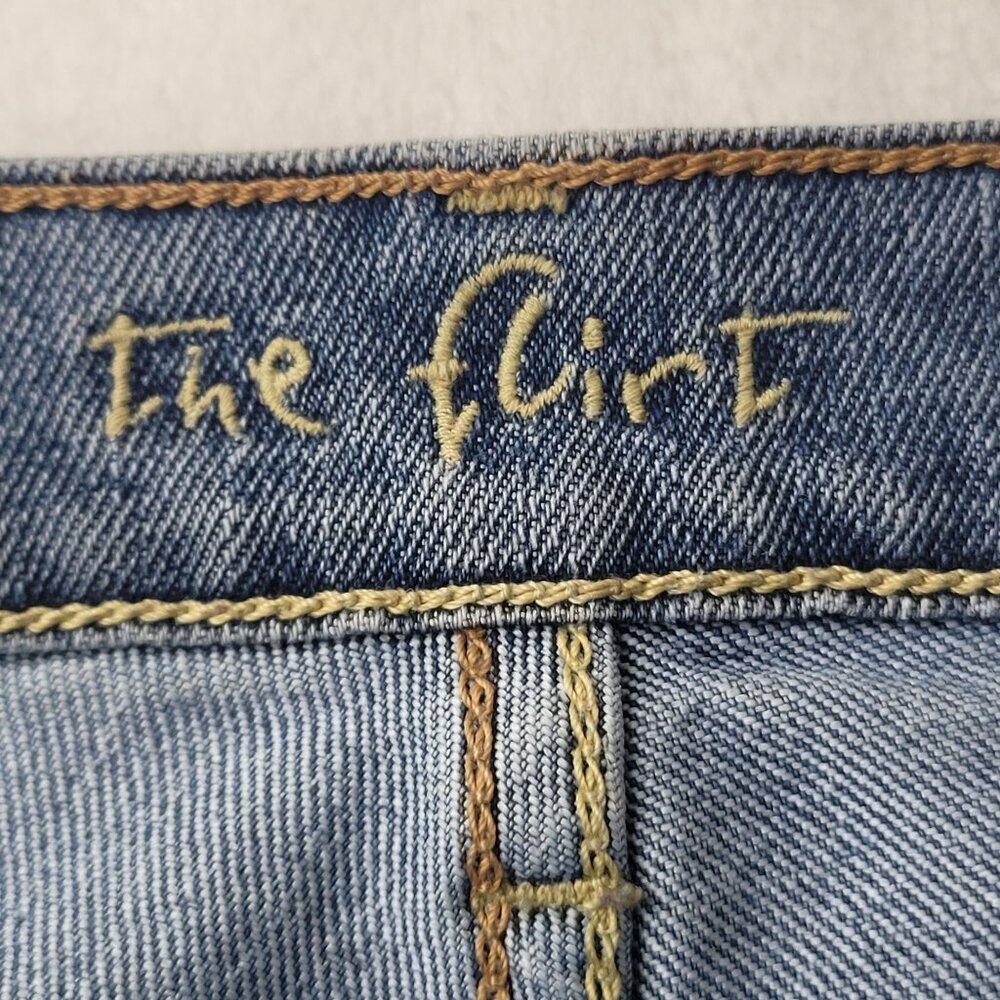 Old Navy The Flirt Women' Blue Medium Wash Bootcut Denim Jean Size 6 Short SP 08 - Picture 8 of 12